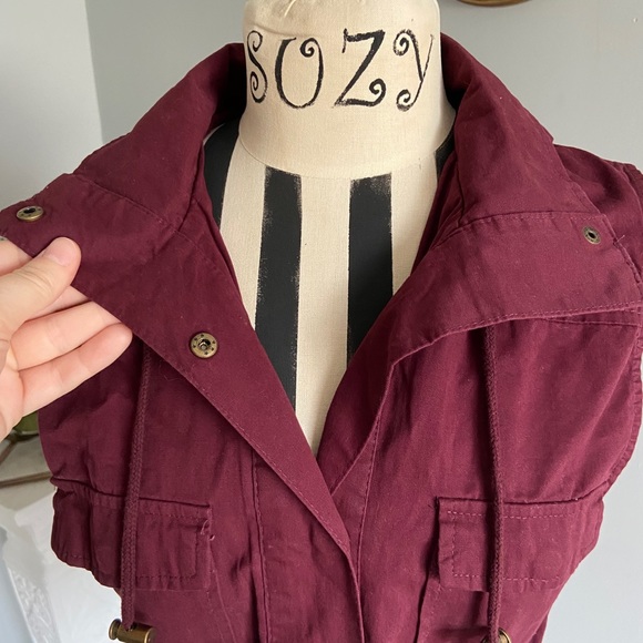 Love tree burgundy vest - Picture 5 of 9